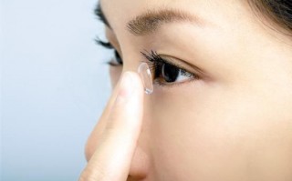 戴隐形眼镜前怎么做，戴隐形眼镜前怎么做防护
